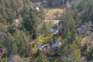 Photo 3: 1323 Laurel Rd in North Saanich: NS Lands End House for sale : MLS®# 926257