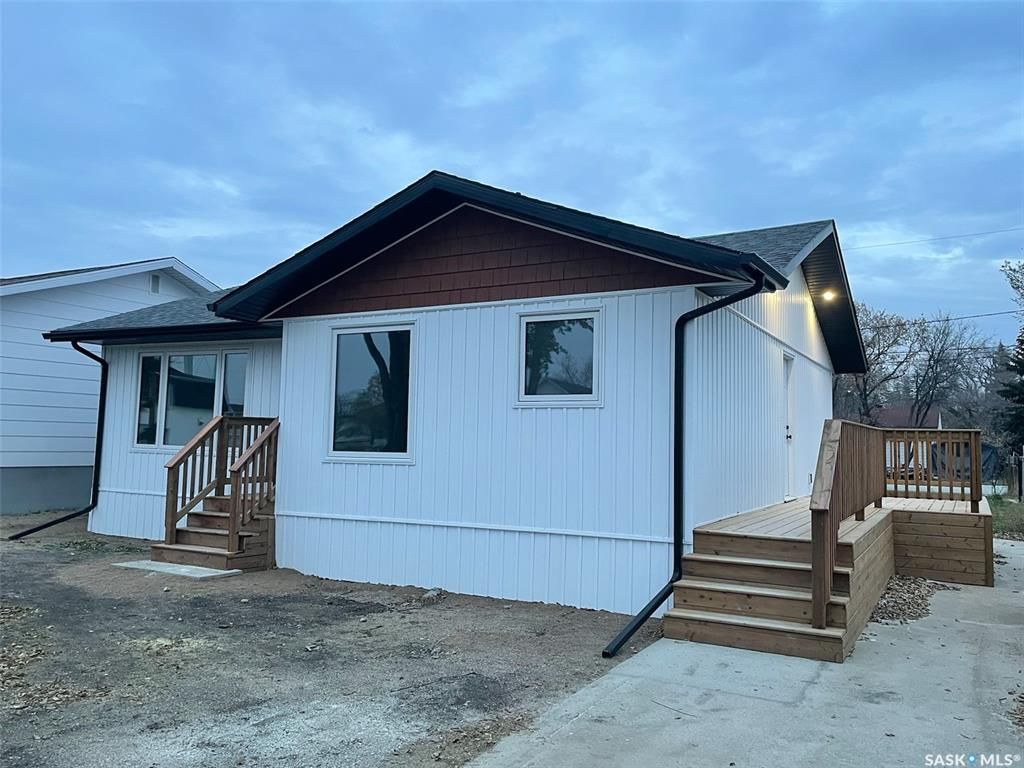 Main Photo: 1113 100th Avenue in Tisdale: Residential for sale : MLS®# SK916710