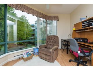 Photo 10: 206 1705 MARTIN Drive in Surrey: Sunnyside Park Surrey Condo for sale in "Southwynd" (South Surrey White Rock)  : MLS®# R2288568