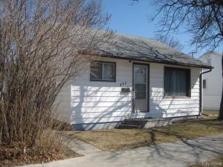 Photo 1: 693 Martin Avenue in WINNIPEG: East Kildonan Residential for sale (North East Winnipeg)  : MLS®# 1507835