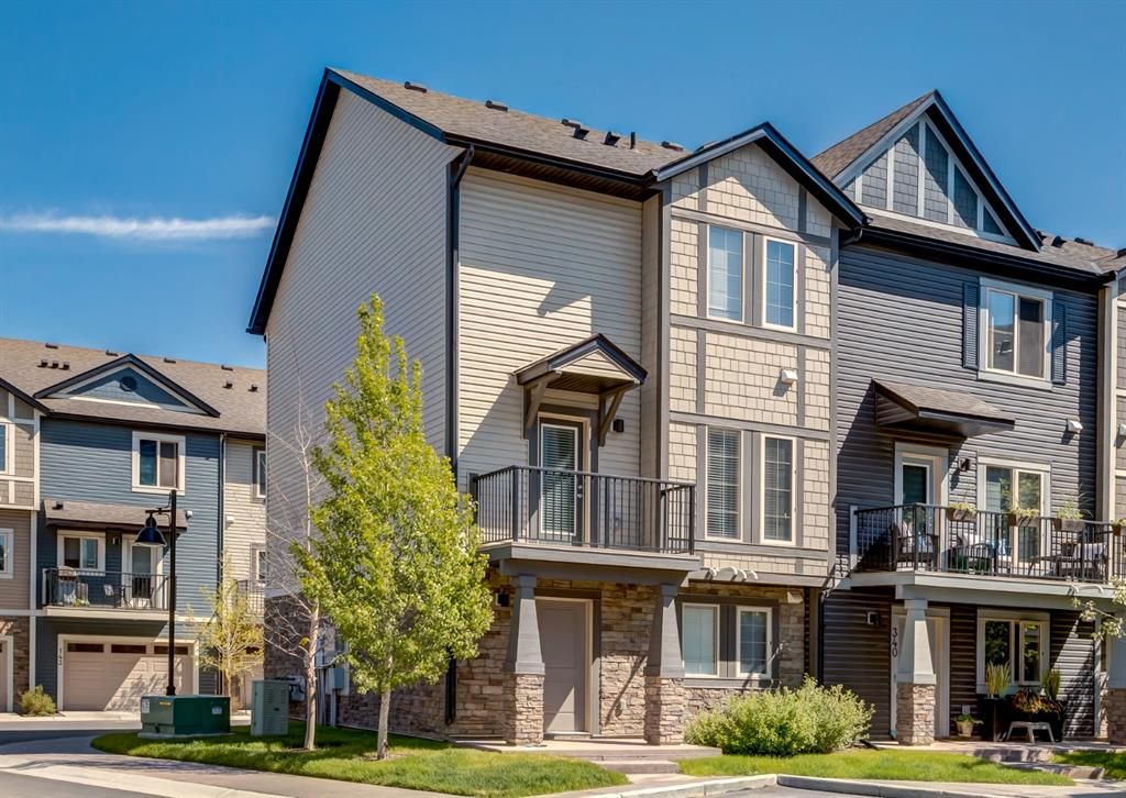 Main Photo: 344 Legacy Point SE in Calgary: Legacy Row/Townhouse for sale : MLS®# A1221878