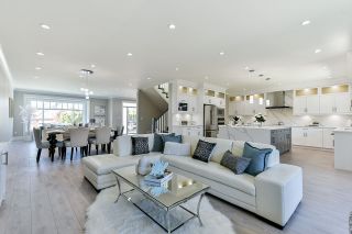 Photo 4: 16710 26 Avenue in Surrey: Grandview Surrey 1/2 Duplex for sale (South Surrey White Rock)  : MLS®# R2423505