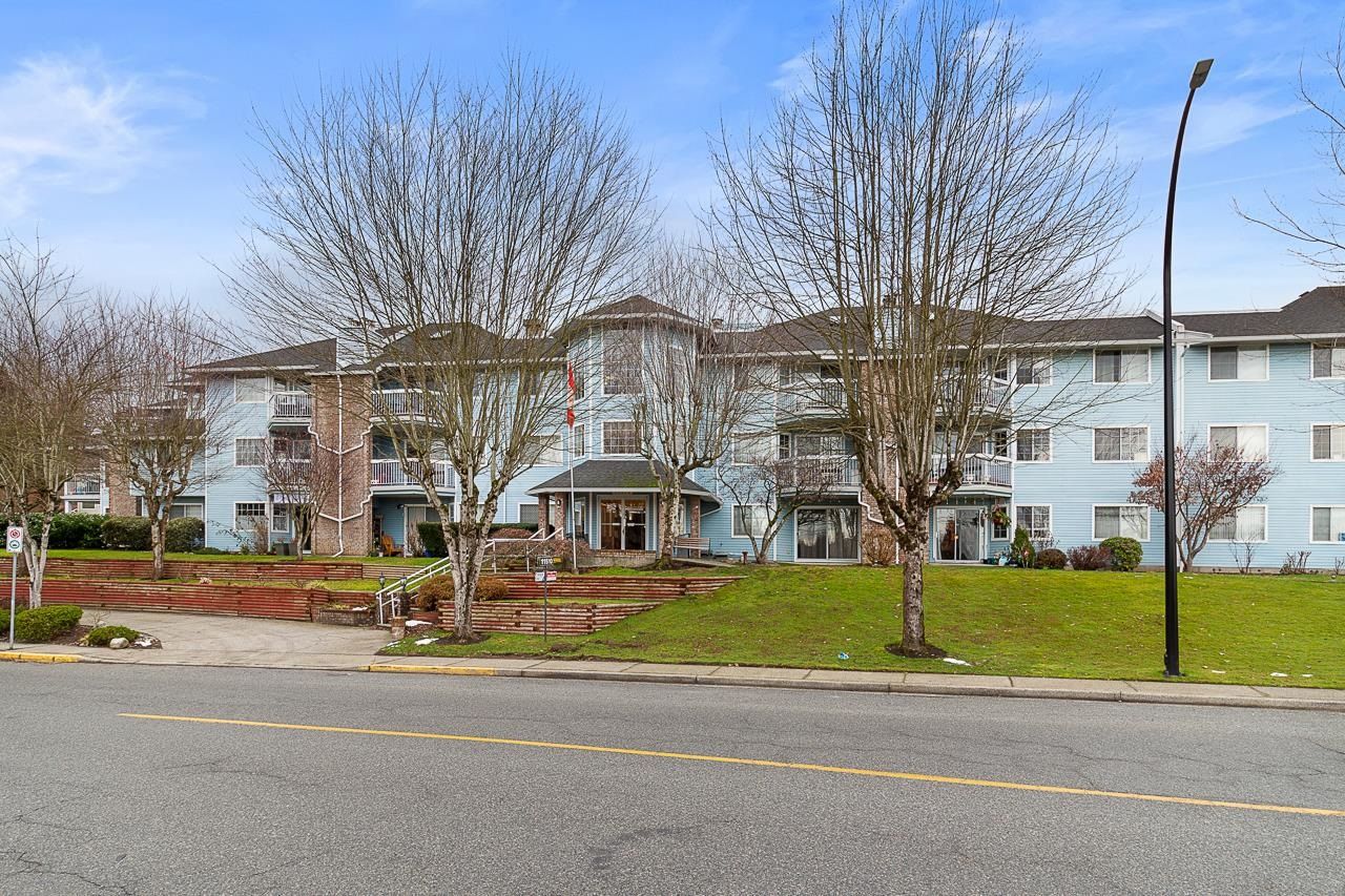 Main Photo: 111 11510 225 Street in Maple Ridge: East Central Condo for sale : MLS®# R2750546