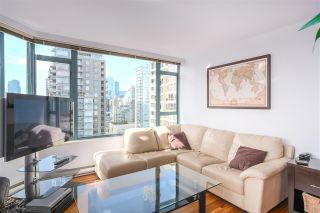Photo 5: 2203 888 HAMILTON Street in Vancouver: Downtown VW Condo for sale in "ROSEDALE GARDENS" (Vancouver West)  : MLS®# R2407022