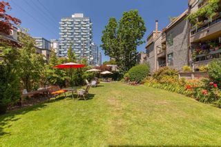 Photo 2: 323 1500 PENDRELL Street in Vancouver: West End VW Condo for sale in "Pendrell Mews" (Vancouver West)  : MLS®# R2619137