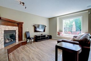 Photo 18: 18 Crestridge View SW in Calgary: Crestmont Detached for sale : MLS®# A1237797