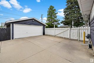 Photo 3: 16026 94A Avenue in Edmonton: Zone 22 House for sale : MLS®# E4304111