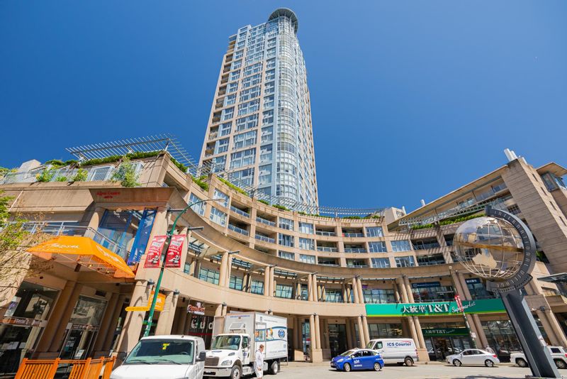 FEATURED LISTING: 1604 - 183 KEEFER Place Vancouver