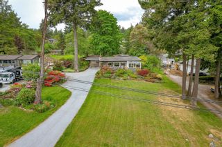 Photo 4: 8698 East Saanich Rd in North Saanich: NS Dean Park House for sale : MLS®# 957336
