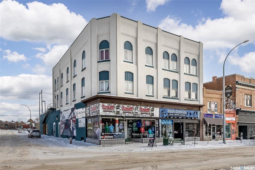 Main Photo: 37 Main Street North in Moose Jaw: Central MJ Commercial for sale : MLS®# SK914080