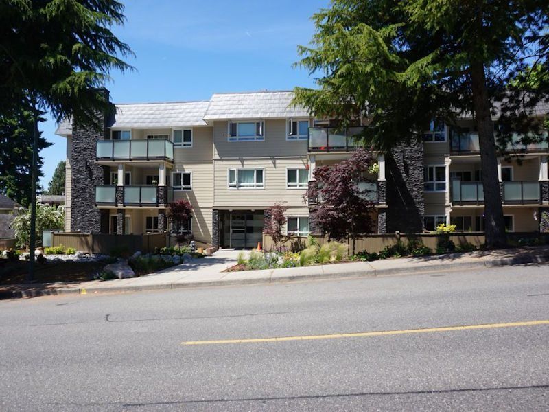 Photo 1: Photos: 206 1371 FOSTER Street: White Rock Condo for sale in "KENT MANOR" (South Surrey White Rock)  : MLS®# R2529801