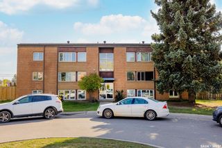 Photo 1: 206 Lindsay Place in Saskatoon: Greystone Heights Multi-Family for sale : MLS®# SK946203