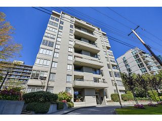 Main Photo: 401 1485 DUCHESS Avenue in West Vancouver: Ambleside Condo for sale in "THE MERMAID" : MLS®# V1085199