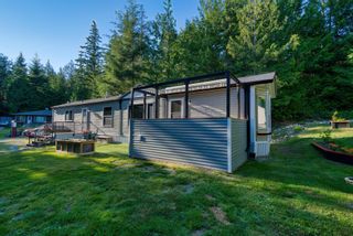 Photo 2: 1 5954 LEANING TREE Road in Halfmoon Bay: Halfmn Bay Secret Cv Redroofs Manufactured Home for sale (Sunshine Coast)  : MLS®# R2710513