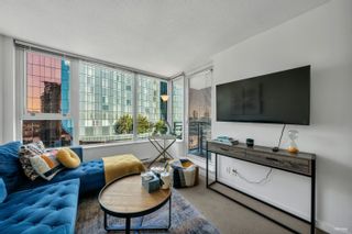 Photo 2: 1607 33 SMITHE Street in Vancouver: Yaletown Condo for sale in "COOPER'S LOOKOUT" (Vancouver West)  : MLS®# R2722584