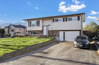 Photo 3: 45635 REECE Avenue in Chilliwack: Chilliwack Proper West House for sale : MLS®# R2872461