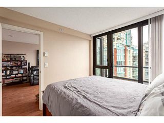 Photo 12: 2902 928 HOMER Street in Vancouver: Yaletown Condo for sale in "YALETOWN PARK" (Vancouver West)  : MLS®# V1125187