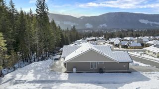 Photo 4: 529 Mountain View Dr in Lake Cowichan: Du Lake Cowichan House for sale (Duncan)  : MLS®# 924757
