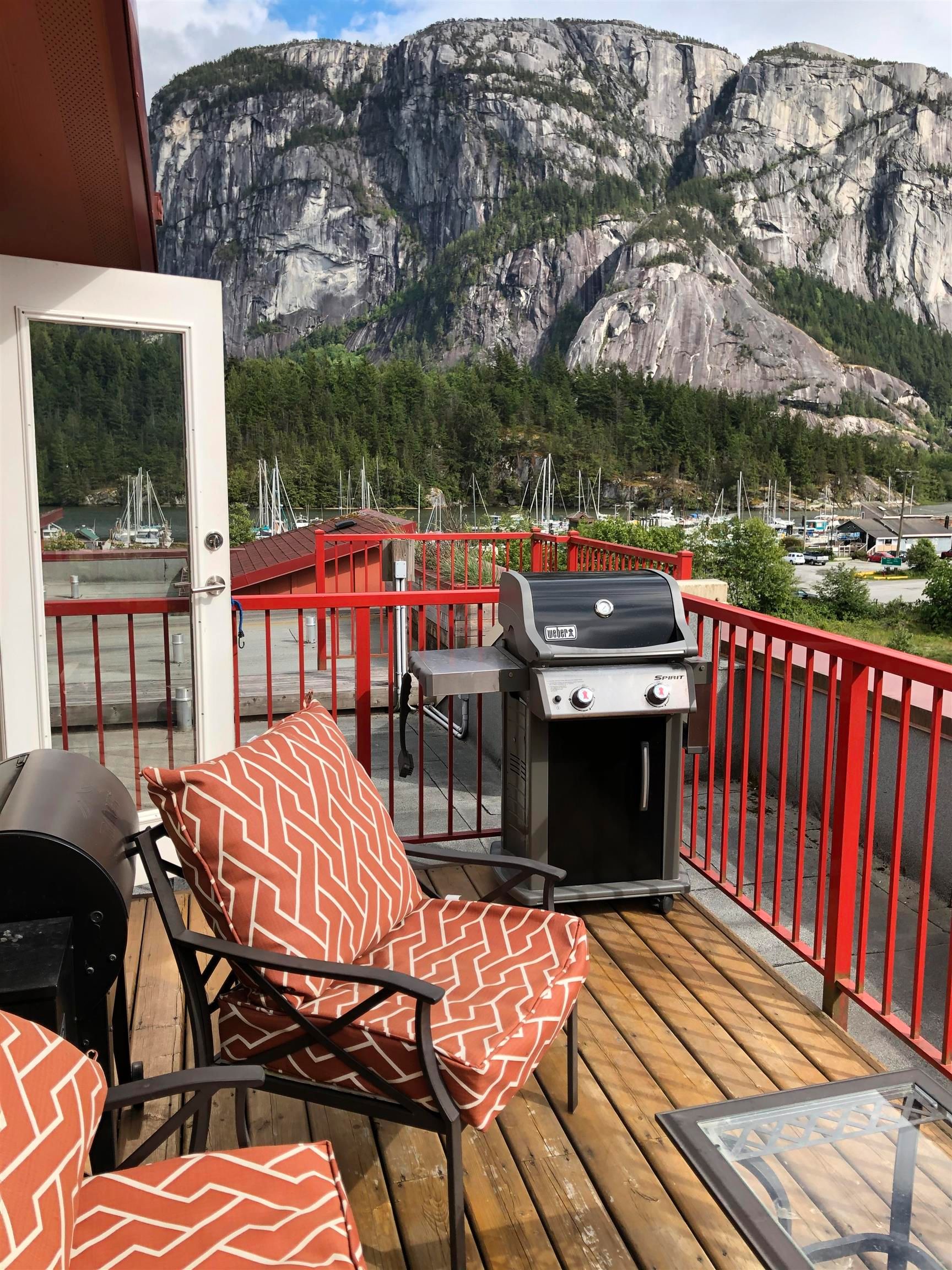 Main Photo: 401 37841 CLEVELAND Avenue in Squamish: Downtown SQ Condo for sale in "Studio SQ/ Downtown" : MLS®# R2679773