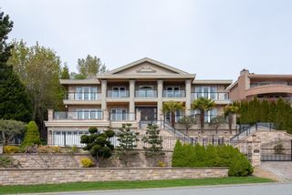 Main Photo: 2533 WESTHILL Drive in West Vancouver: Westhill House for sale : MLS®# R2746532
