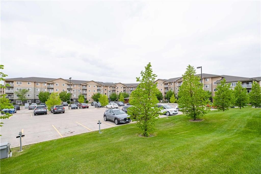 Main Photo: 453 230 Fairhaven Road in Winnipeg: Linden Woods Condominium for sale (1M)  : MLS®# 202314523