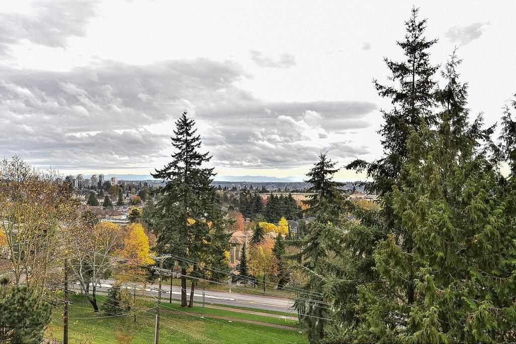 Photo 5: Photos: 820 7288 ACORN Avenue in Burnaby: Highgate Condo for sale in "THE DUNHILL" (Burnaby South)  : MLS®# R2120108