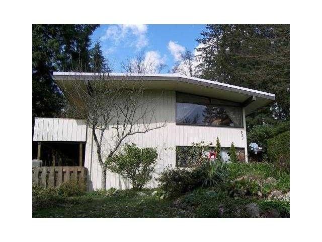 Main Photo: 631 PLYMOUTH Drive in North Vancouver: Windsor Park NV House for sale in "WINDSOR PARK" : MLS®# V1059152