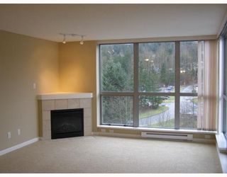Photo 4: 702 290 NEWPORT Drive in Port_Moody: North Shore Pt Moody Condo for sale in "THE SENTINEL" (Port Moody)  : MLS®# V681987