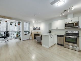 Photo 1: 701 939 HOMER STREET in Vancouver: Yaletown Condo for sale (Vancouver West)  : MLS®# R2642580