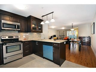 Photo 4: 103 423 EIGHTH STREET in Uptown NW: Home for sale : MLS®# V1111228