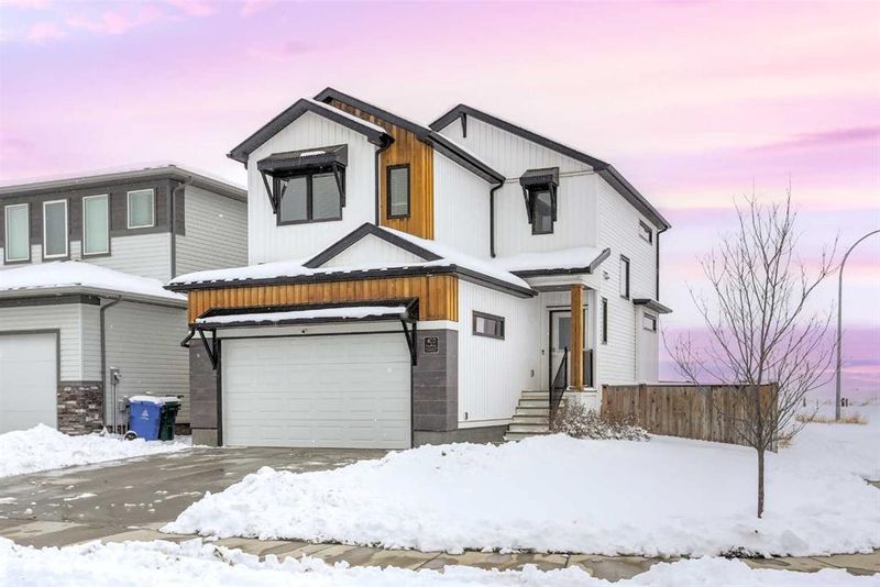 FEATURED LISTING: 402 Bluebell Lane West Lethbridge
