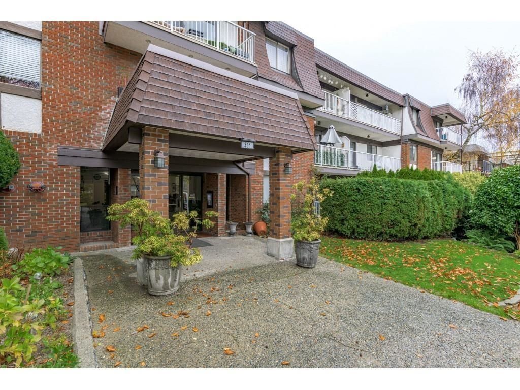 Main Photo: 209 331 KNOX Street in New Westminster: Sapperton Condo for sale in "Westmount Arms" : MLS®# R2639337