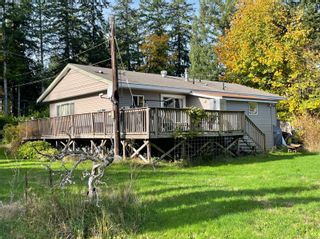 Photo 3: 5892 Bates Rd in Courtenay: CV Courtenay North Manufactured Home for sale (Comox Valley)  : MLS®# 947044