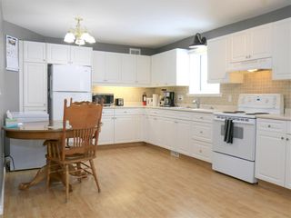 Photo 9: 295 William Street in Arborg: RM of Bifrost Residential for sale (R19)  : MLS®# 202302725