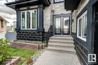 Photo 2: 6923 14 Avenue in Edmonton: Zone 53 House for sale : MLS®# E4311019