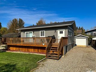 Photo 2: 217 Courtney Place in Emma Lake: Residential for sale : MLS®# SK963710