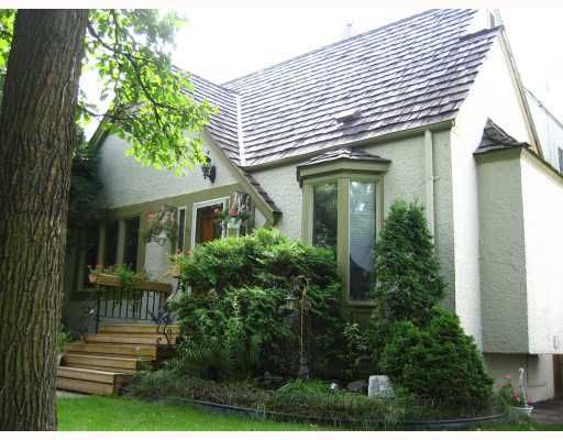 Main Photo: 433 CAMBRIDGE Street in WINNIPEG: River Heights / Tuxedo / Linden Woods Residential for sale (South Winnipeg)  : MLS®# 2820142