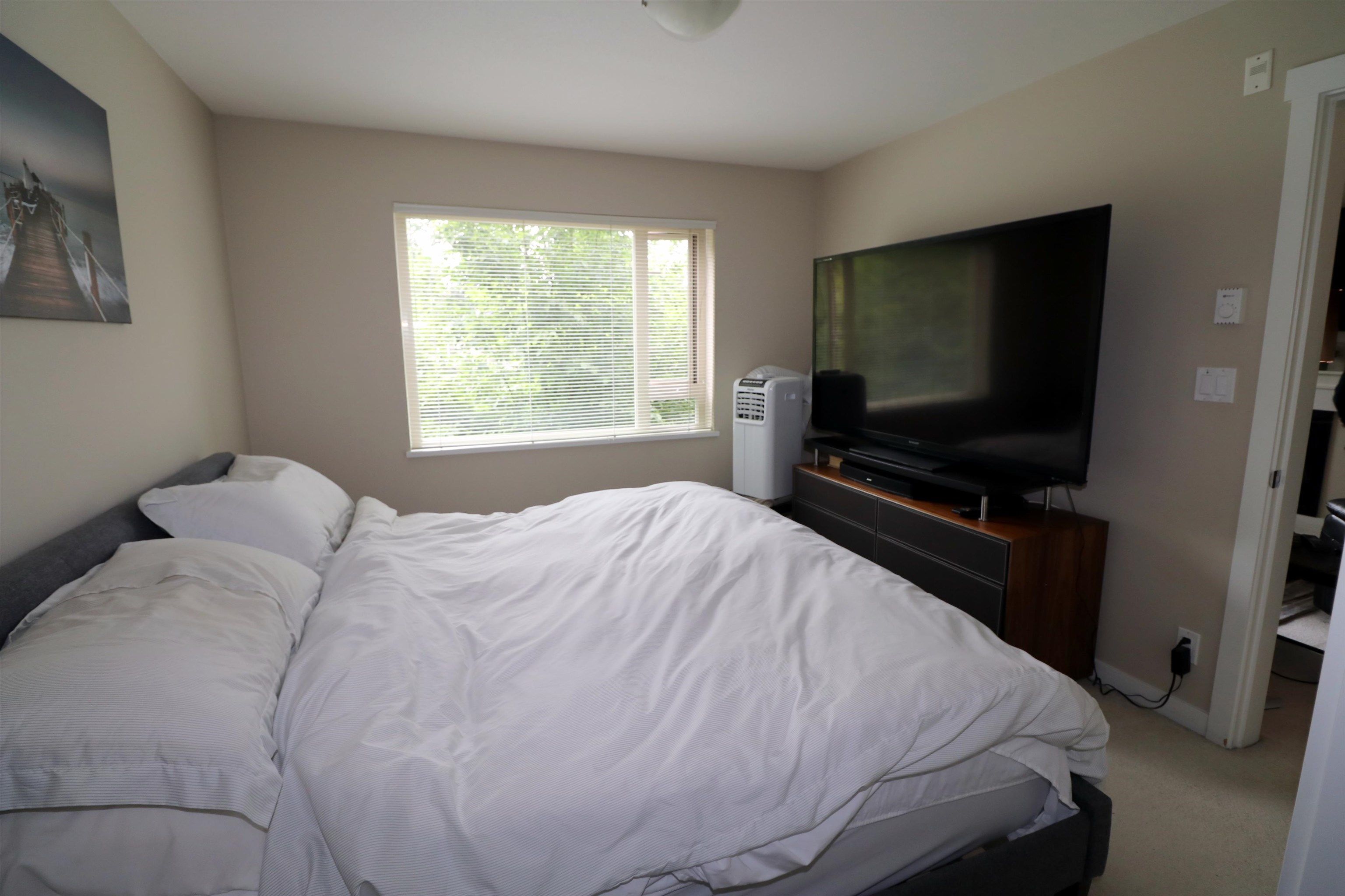 Photo 11: Photos: 215 3105 LINCOLN Avenue in Coquitlam: New Horizons Condo for sale : MLS®# R2694856