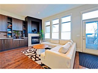 Photo 17: 2626 1 Avenue NW in Calgary: West Hillhurst House for sale : MLS®# C4039407