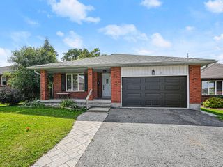 Photo 1: 79 Chieftain Crescent in Barrie: Allandale Heights House (Bungalow) for sale : MLS®# S6794530