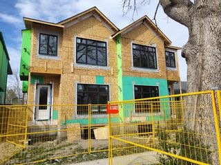 Photo 3: 510 14 Avenue in Calgary: Renfrew Semi Detached (Half Duplex) for sale : MLS®# A2045207