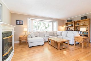 Photo 6: 772 Treanor Ave in Langford: La Florence Lake House for sale : MLS®# 961137