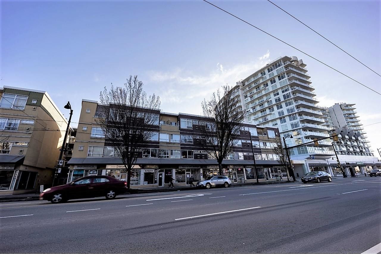 Main Photo: 207 2238 KINGSWAY in Vancouver: Victoria VE Condo for sale in "KING'S COURT" (Vancouver East)  : MLS®# R2674783