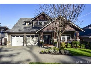 Photo 1: 2102 Nicklaus Dr in VICTORIA: La Bear Mountain House for sale (Langford)  : MLS®# 725204