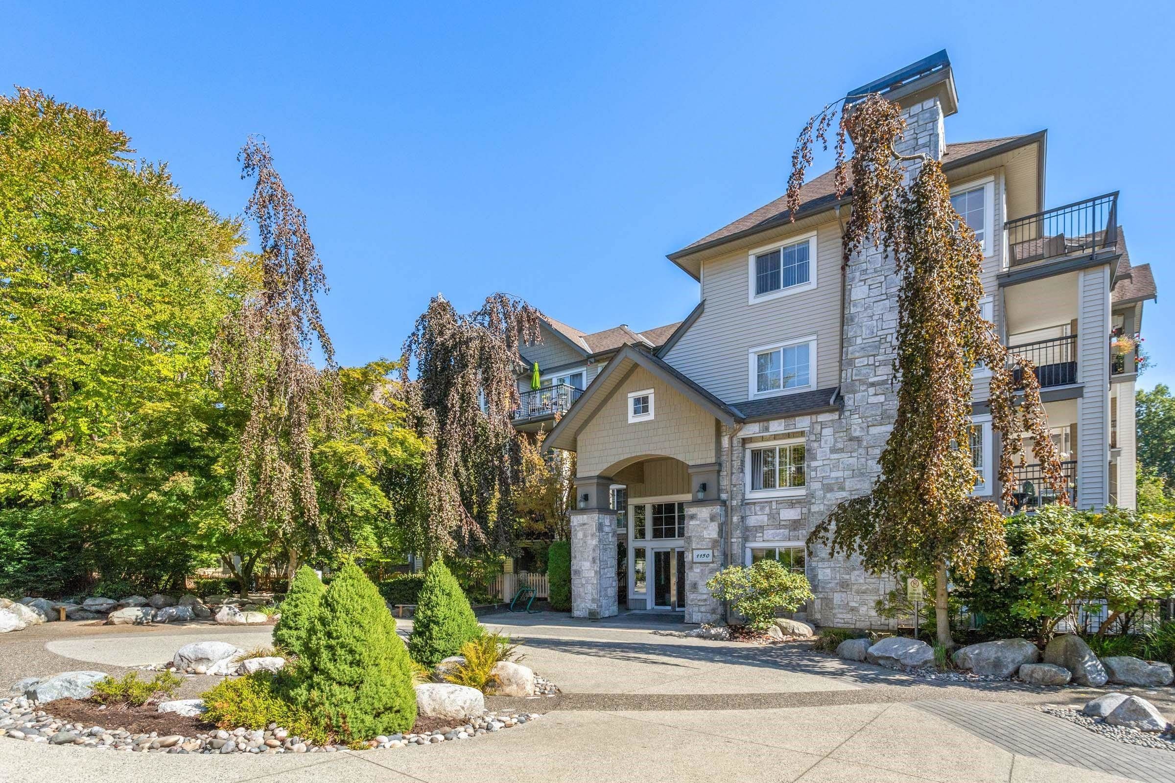 Main Photo: 104 1150 E 29TH Street in North Vancouver: Lynn Valley Condo for sale in "Highgate" : MLS®# R2816366