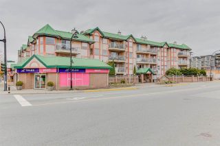 Photo 2: 440 22661 LOUGHEED Highway in Maple Ridge: East Central Condo for sale in "GOLDEN EARS GATE" : MLS®# R2513014