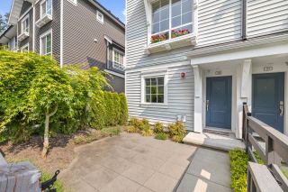 Photo 4: 38 19696 HAMMOND Road in Pitt Meadows: Central Meadows Townhouse for sale : MLS®# R2780432