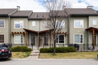 Photo 2: 149 Chapalina Square SE in Calgary: Chaparral Row/Townhouse for sale : MLS®# A1215615