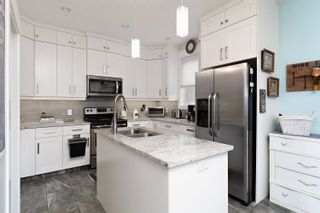 Photo 10: 7604 104 Avenue in Edmonton: Zone 19 House Half Duplex for sale : MLS®# E4271215
