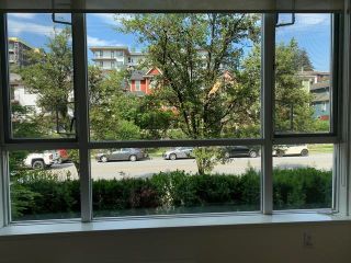 Photo 5: 214 155 E 3RD Street in North Vancouver: Lower Lonsdale Condo for sale : MLS®# R2780324